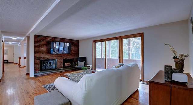 Photo of 455 Tall Timbers Rd, Glastonbury, CT 06033