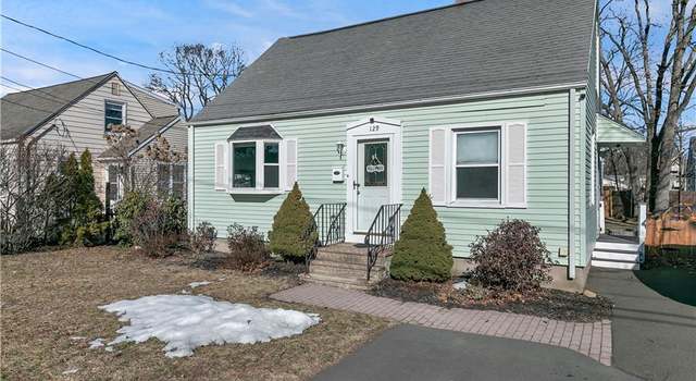 Photo of 129 Standish Ave, North Haven, CT 06473