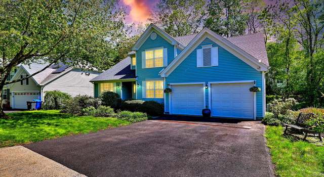 Photo of 166 Acorn Ln, Milford, CT 06461