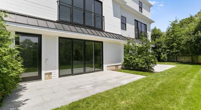 Photo of 345 Reef Rd Unit C8, Fairfield, CT 06824