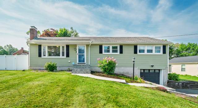 Photo of 34 Fox Hill Rd, Wethersfield, CT 06109