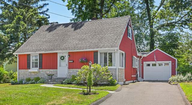 Photo of 14 Daphne Dr, Norwalk, CT 06851