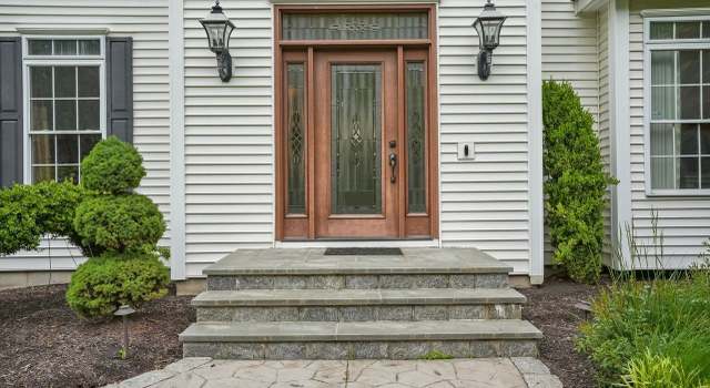 Photo of 19 Twitchgrass Rd, Trumbull, CT 06611