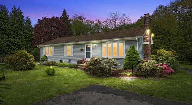 Photo of 120 E Pattagansett Rd, East Lyme, CT 06357