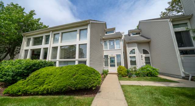 Photo of 170 Turtle Bay Dr #170, Branford, CT 06405
