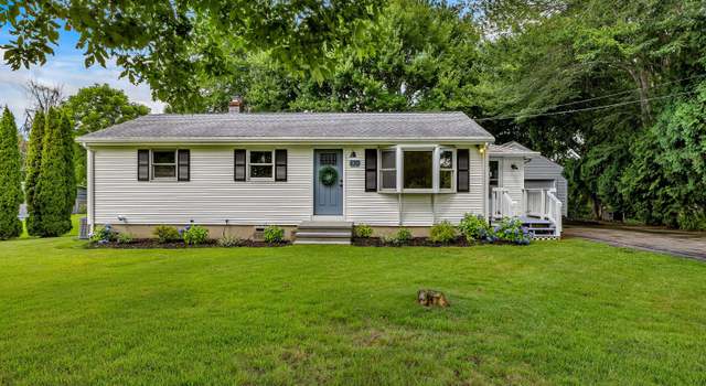 Photo of 130 Spithead Rd, Waterford, CT 06385