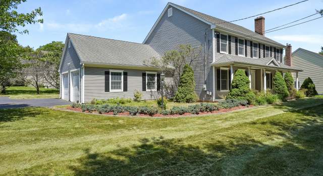 Photo of 15 Cedar Knolls Dr, New Milford, CT 06776