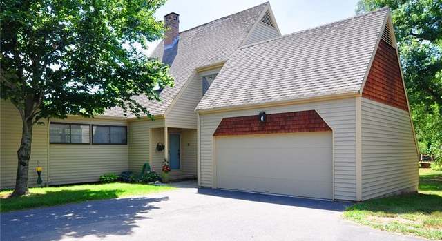 Photo of 10 Arrowwood Ct #10, Granby, CT 06035