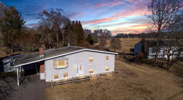 Photo of 7 Windsor Oval, Old Saybrook, CT 06475