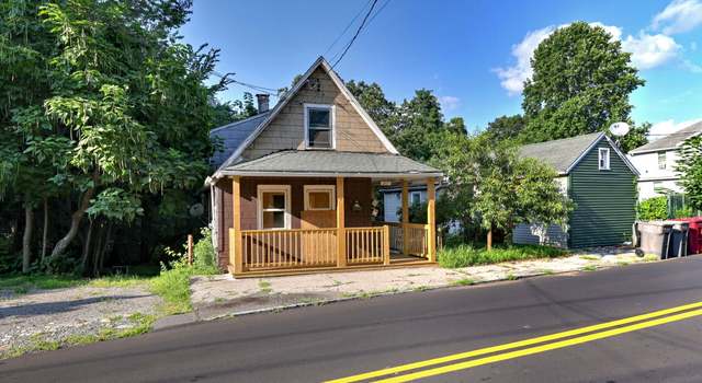 Photo of 215 Scott St, Naugatuck, CT 06770