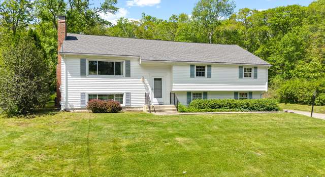 Photo of 5 Old Colony Rd, North Stonington, CT 06359