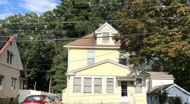 Photo of 30 Oakwood Ave, East Hartford, CT 06119
