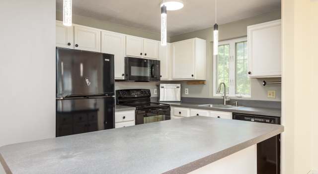 Photo of 11 Podunk Cir #11, South Windsor, CT 06074
