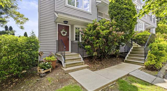 Photo of 2700 Bedford St Apt M, Stamford, CT 06905