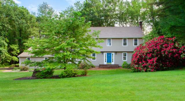 Photo of 41 Blue Ridge Dr, Simsbury, CT 06089