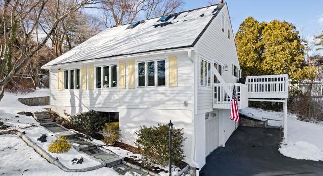 Photo of 6 N Beach Dr, New Fairfield, CT 06812
