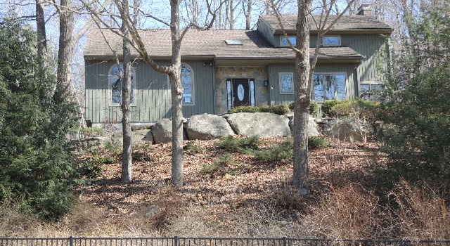 Photo of 21 Amanda Dr, Manchester, CT 06040