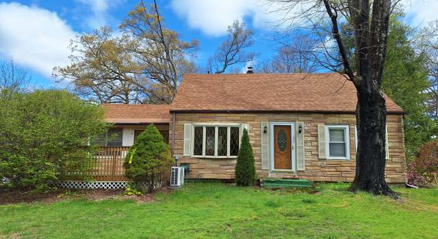 Photo of 44 Old Plains Rd, Windham, CT 06226