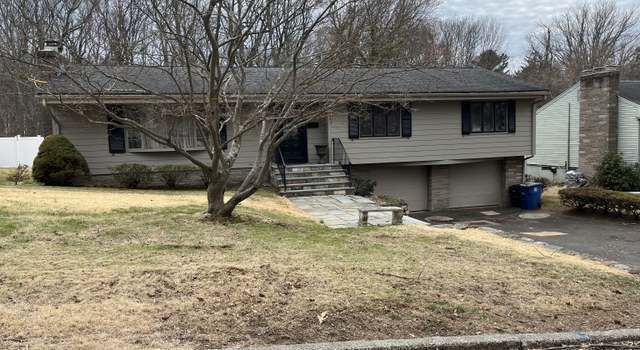 Photo of 147 Tuttle Dr, New Haven, CT 06512
