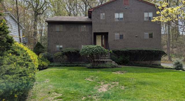Photo of 45 Sundance Dr, Greenwich, CT 06807