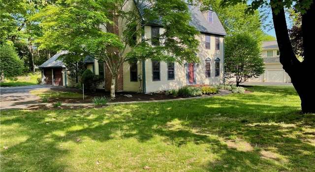 Photo of 12 Stroll Rock Cmn, Fairfield, CT 06824