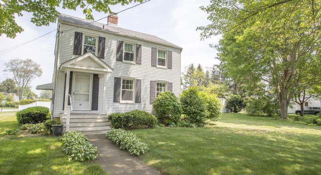 Photo of 62 Lynde St, Old Saybrook, CT 06475