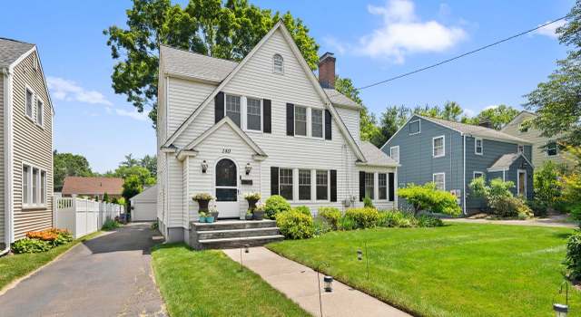 Photo of 140 Griswold Dr, West Hartford, CT 06119