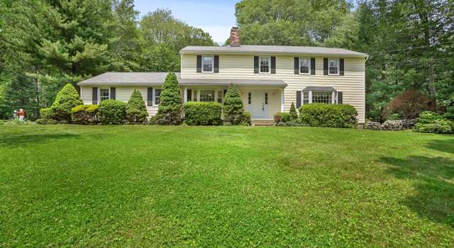 Photo of 27 Kitcher Ct, Trumbull, CT 06611