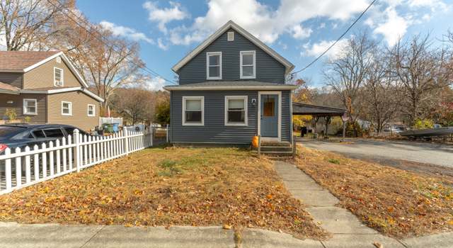 Photo of 82 Taftville Occum Rd, Norwich, CT 06360