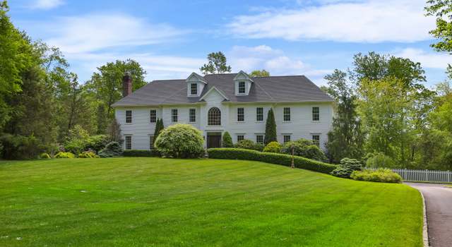 Photo of 10 Easton Heights Ln, Easton, CT 06612