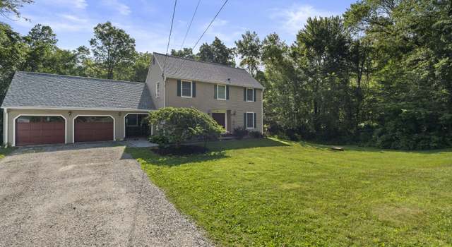 Photo of 46 Deer Ln, Morris, CT 06763