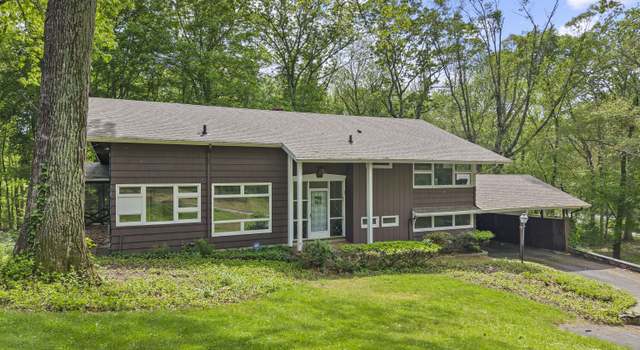 Photo of 1 Indian Spring Ln, Norwich, CT 06360