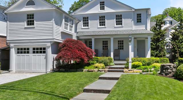 Photo of 81 Main St, Fairfield, CT 06890