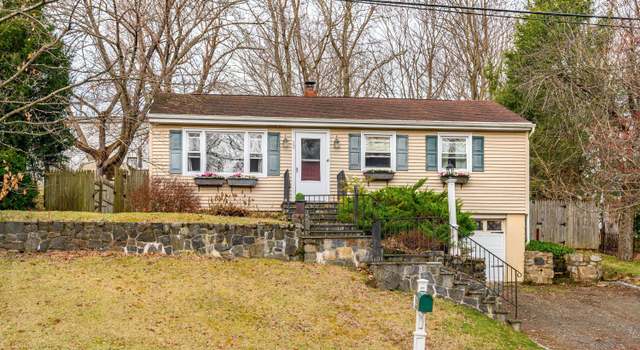 Photo of 12 Berkshire Dr, Brookfield, CT 06804