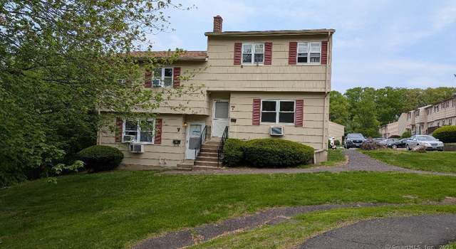 Photo of 70 Lantern Park Dr #1, Naugatuck, CT 06770