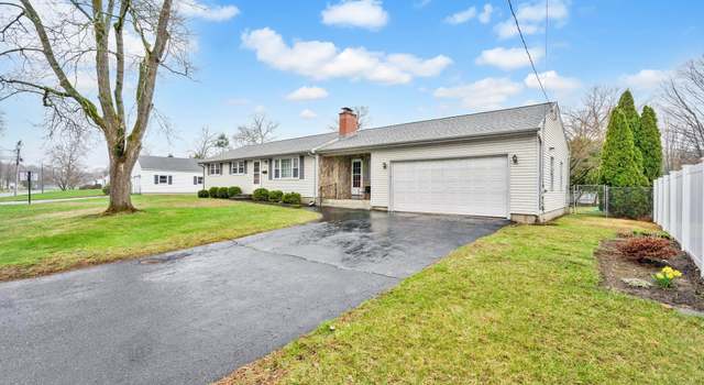 Photo of 2 Carriage Dr, Enfield, CT 06082