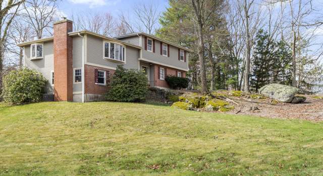 Photo of 9 Pine Tree Dr, Branford, CT 06405
