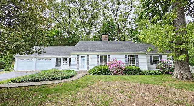 Photo of 68 Woodland Dr, Cheshire, CT 06410