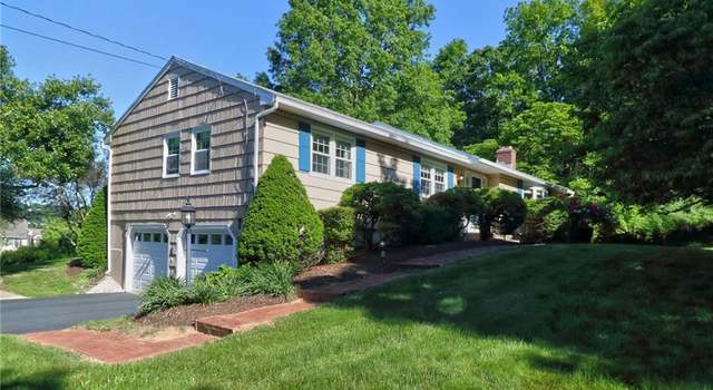 Photo of 440 Skyline Dr, Orange, CT 06477