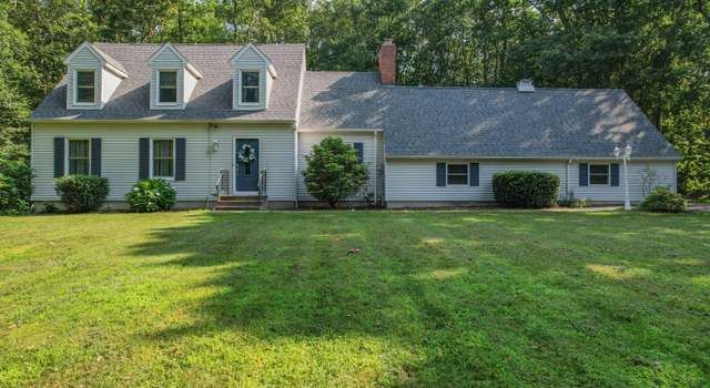 Photo of 10 Heritage Dr, Prospect, CT 06712