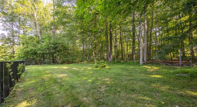 Photo of 10 Heritage Dr, Prospect, CT 06712