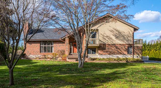 Photo of 51 Stanton Rd, Clinton, CT 06413