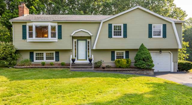 Photo of 10 Longview Ln, Wallingford, CT 06492