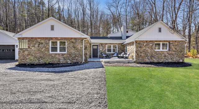 Photo of 45 Westledge Rd, Simsbury, CT 06092