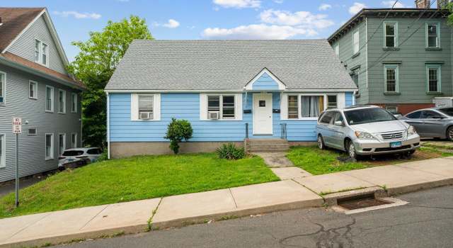 Photo of 22 School St, New Britain, CT 06051