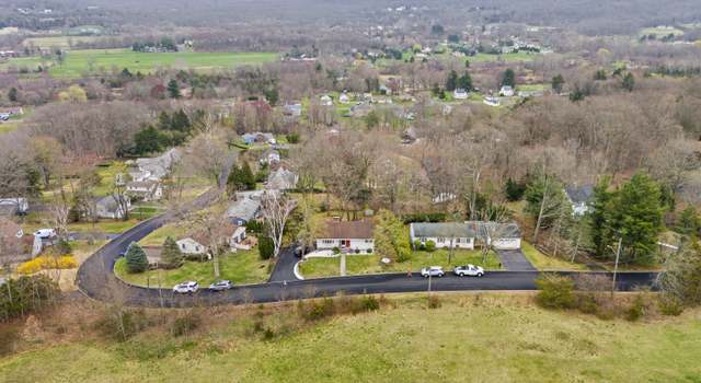 Photo of 25 Sunnyslope Dr, Middletown, CT 06457