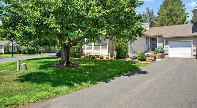 Photo of 1006 Meadowview Dr #1006, East Windsor, CT 06088