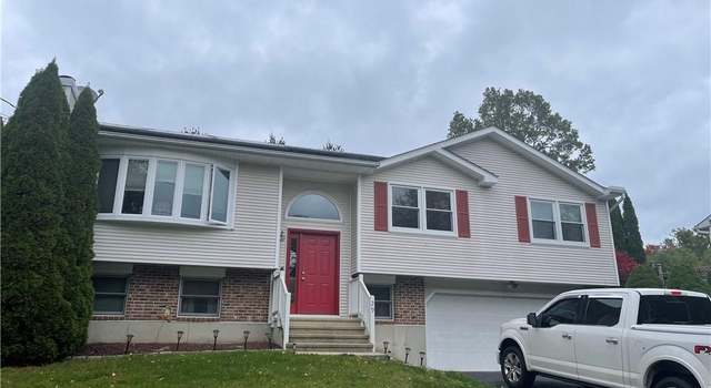 Photo of 29 Big Spruce Ln, West Haven, CT 06516