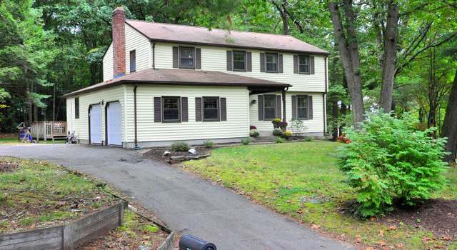 Photo of 52 Stage Coach Rd, Windsor, CT 06095