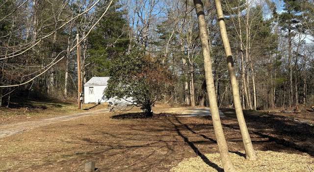 Photo of 112 Country Club Rd, Killingly, CT 06241